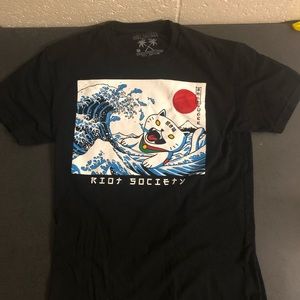 Riot Society graphic t-shirt